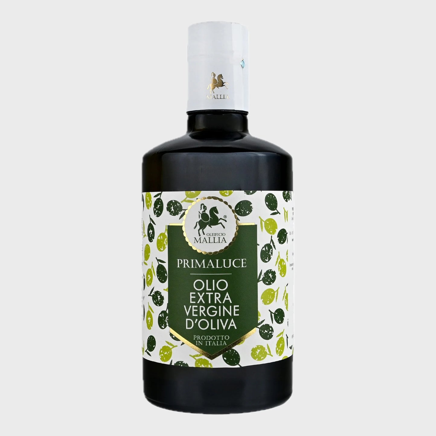 Grüne Glasflasche mit Etikett in Weiß, Grün, Gold, olio Ectra Vergine d'Oliva von Oleificio Mallia. Primaluce ist ein mittelfruchtiges Olivenöl.